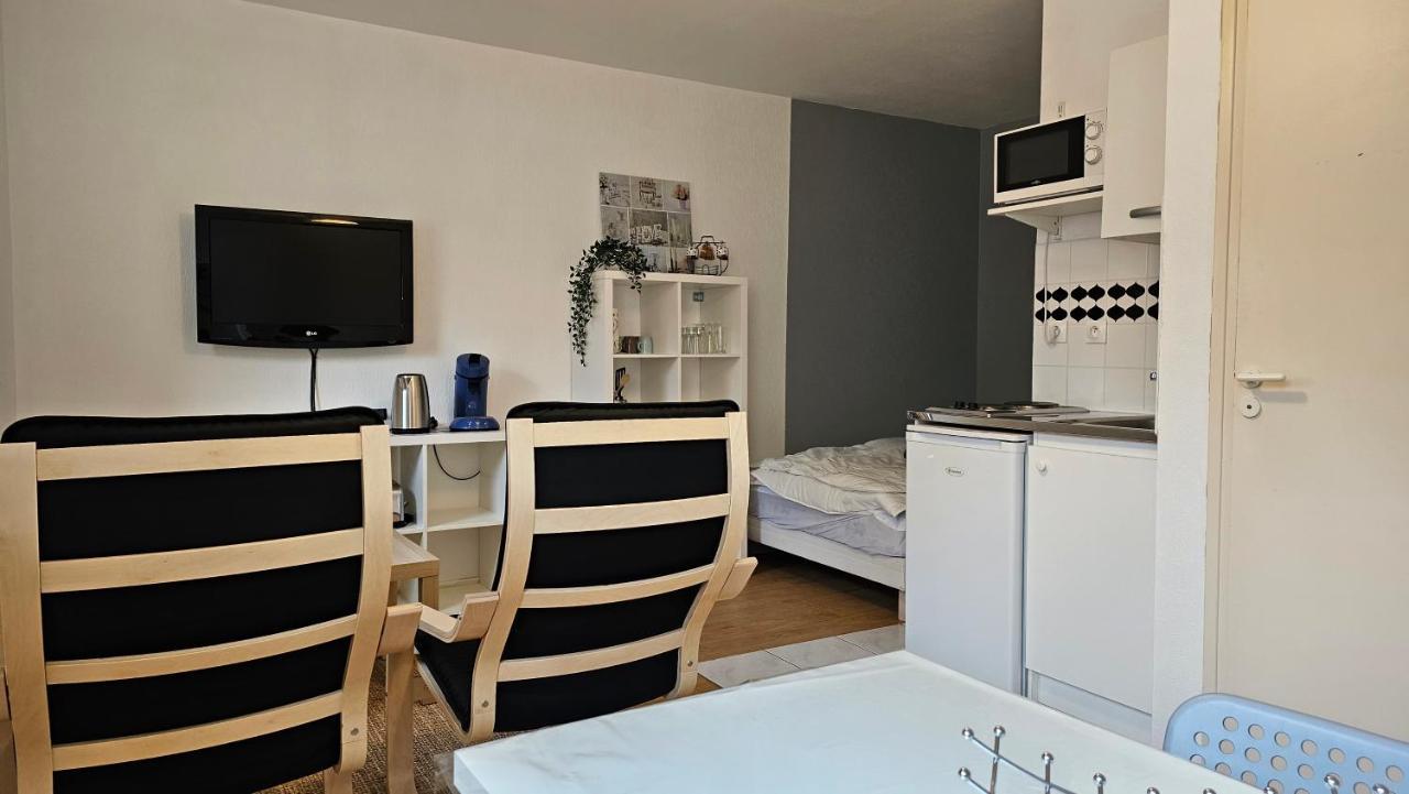 Studio Calme Proche Centre Reims Ngoại thất bức ảnh
