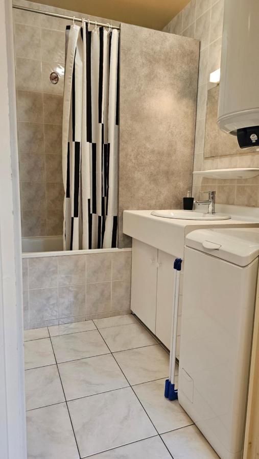 Studio Calme Proche Centre Reims Ngoại thất bức ảnh